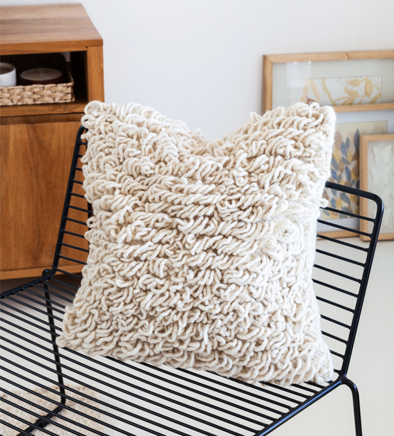 rulos-square-cushion-