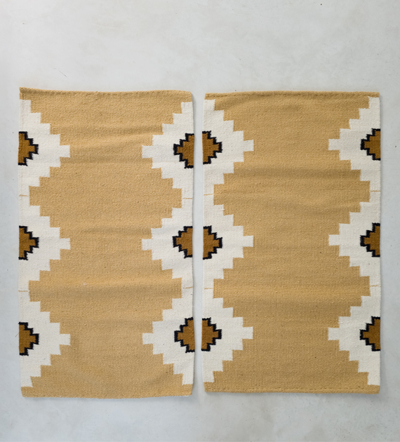 par-de-alfombras-cata