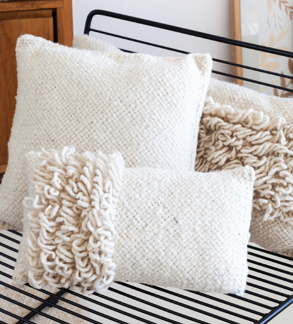 rulos-rectangular-small-cushion-natural