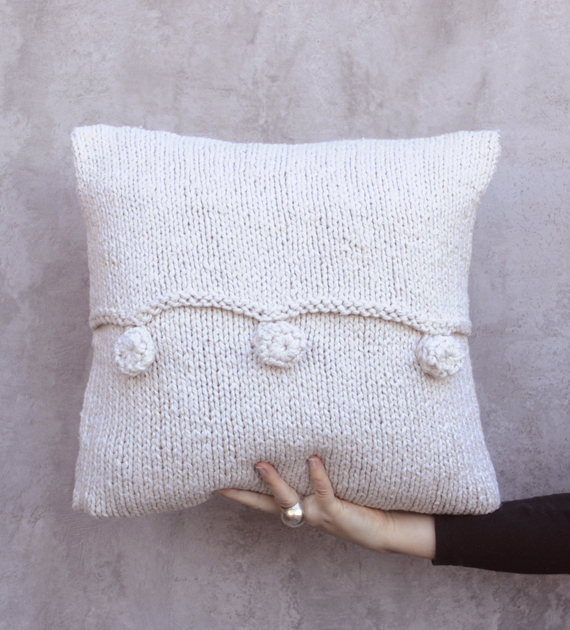 chaco-cushion-beige